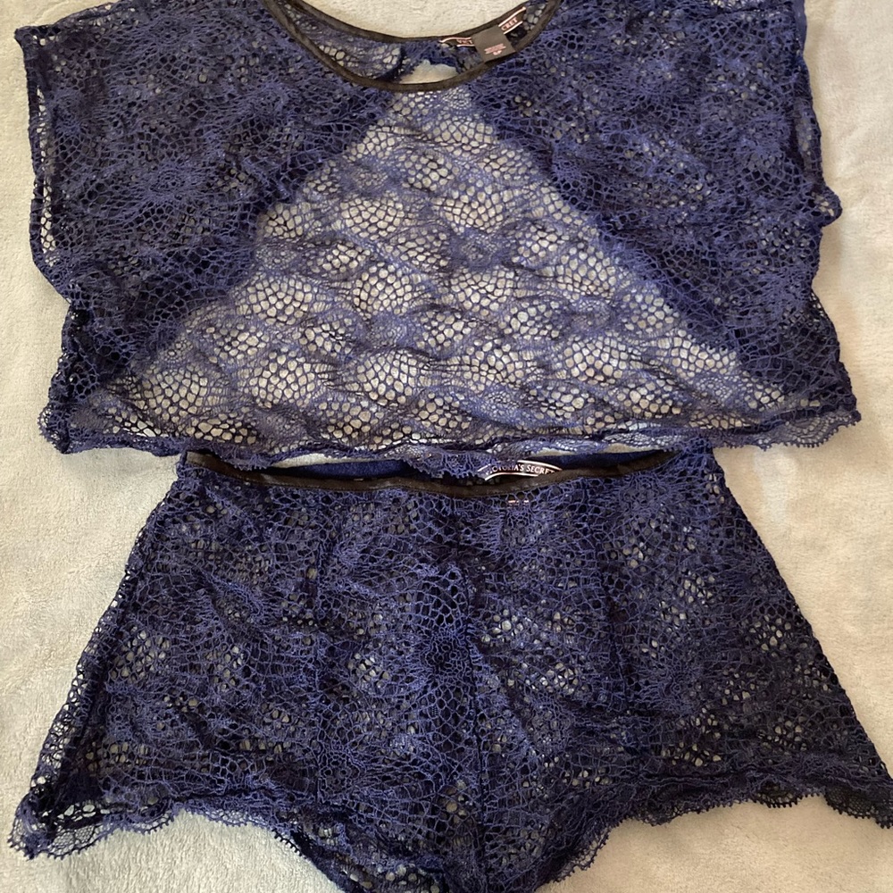 Victoria’s Secret lingerie set size small